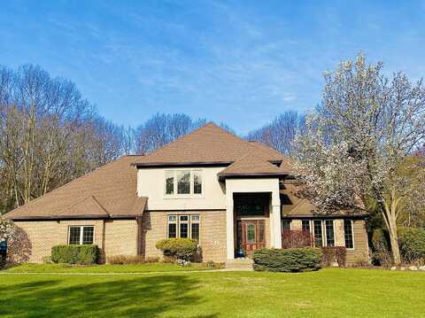 40 Bay Circle Drive, Holland, MI 49424