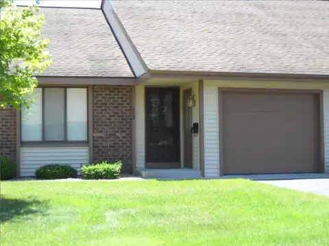 492 Cherry Lane, Holland, MI 49424