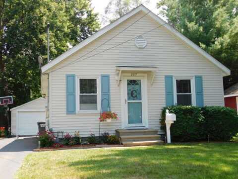 207 Illinois Street, Battle Creek, MI 49014
