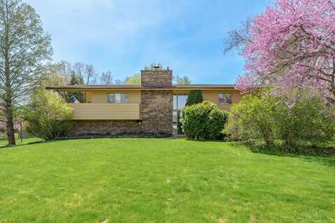 5285 Burning Tree Road, Kalamazoo, MI 49009