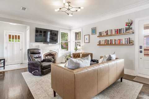 12Th, PENSACOLA, FL 32503