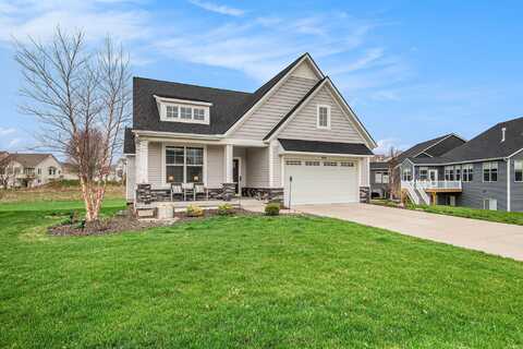 8275 Woodhaven Drive SW, Byron Center, MI 49315