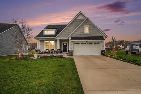 8275 Woodhaven Drive SW, Byron Center, MI 49315