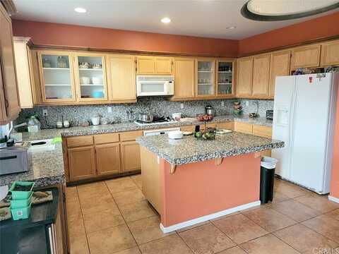 Rachel, HESPERIA, CA 92345
