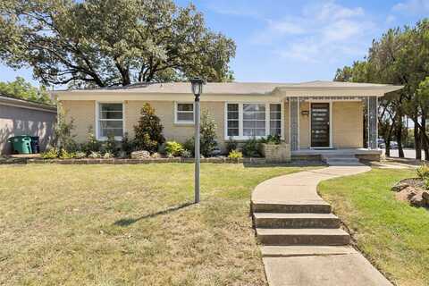 Elizabeth, FORT WORTH, TX 76110