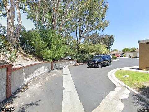 Robin, MISSION VIEJO, CA 92691