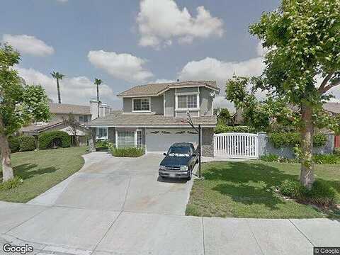 Hunwut, WILDOMAR, CA 92595