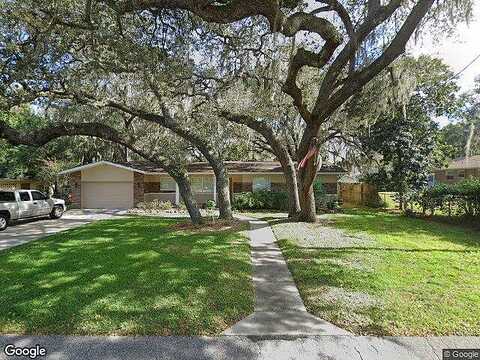 11Th, DADE CITY, FL 33523