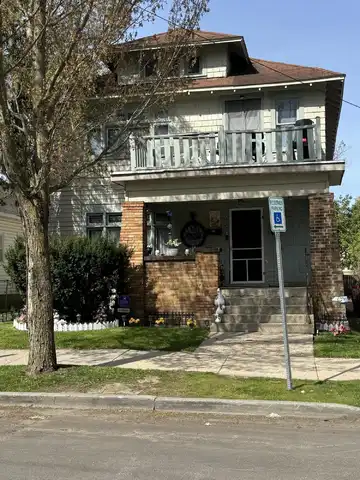 1621 Francis Avenue SE, Grand Rapids, MI 49507