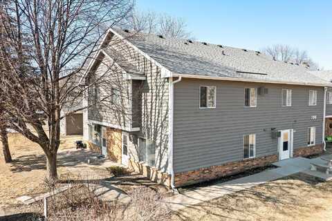 Village, CHANHASSEN, MN 55317