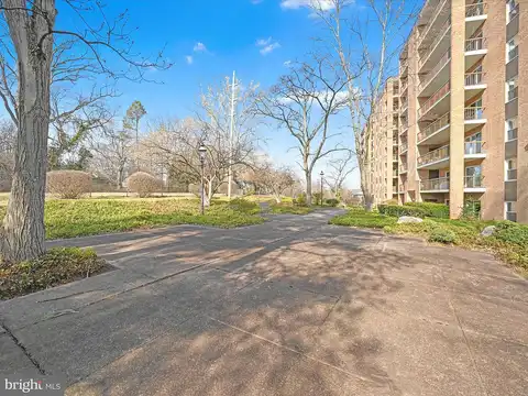 Pershing, READING, PA 19607