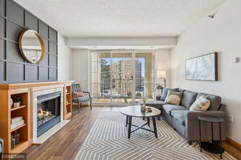 Lyndale, MINNEAPOLIS, MN 55423