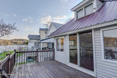 446 Lake Road, Nicholson, PA 18446
