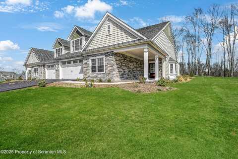 206 Oak Hill Circle, Clarks Summit, PA 18411