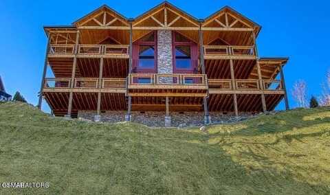 658 Wiley Oakley Drive, Gatlinburg, TN 37738