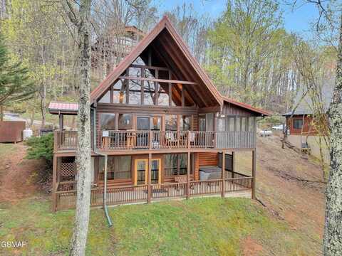 3085 Perry Circle Lane, Sevierville, TN 37862