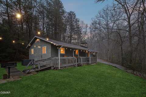 246 Shields View Drive, Gatlinburg, TN 37738