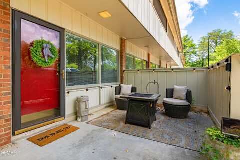 2806 Suncrest Road, Pigeon Forge, TN 37863