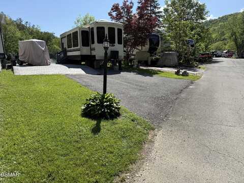 4229 E Parkway #348, Gatlinburg, TN 37738