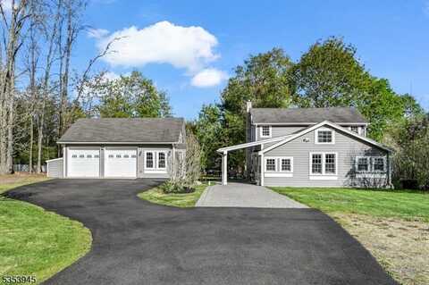 27 Emmans Rd, Roxbury Township, NJ 07852