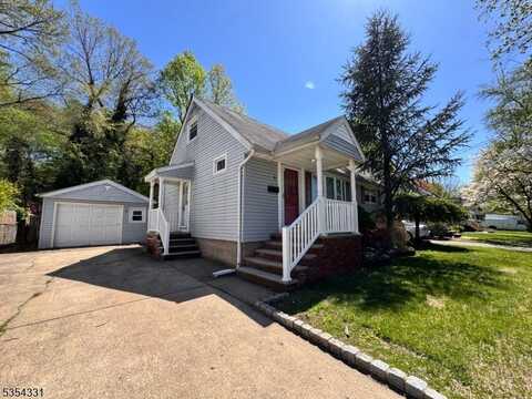 42 Vetrone Dr, Woodland Park, NJ 07424