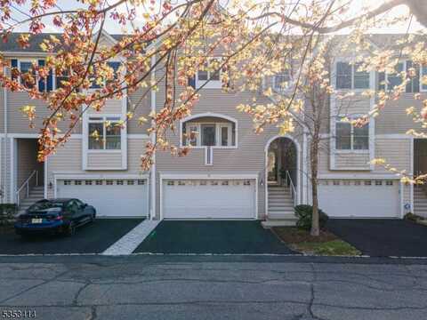 28 Windjammer Ln, Mount Arlington, NJ 07856