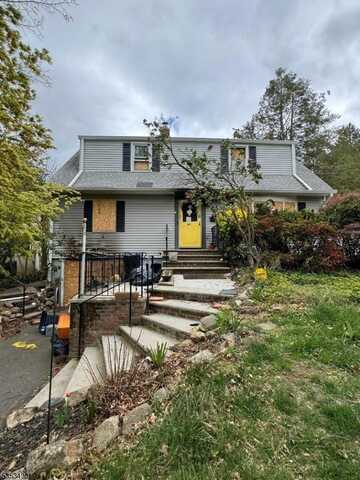 326 Saint Cloud Ave, West Orange, NJ 07052