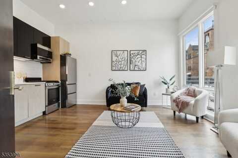 250 Van Horne St, Jersey City, NJ 07304