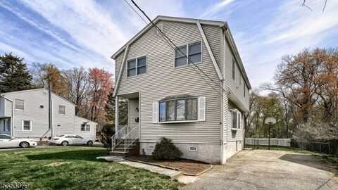 8 Lyman Ave, Pequannock, NJ 07440