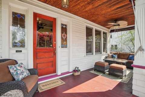 46 Yale St, Maplewood, NJ 07040