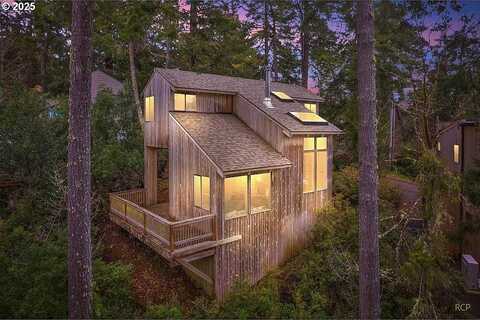 Madrona, MANZANITA, OR 97130