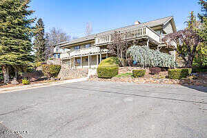 Englewood, YAKIMA, WA 98908