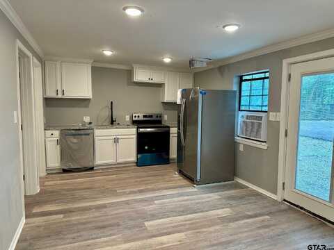 419-B Troup Hwy, Tyler, TX 75701
