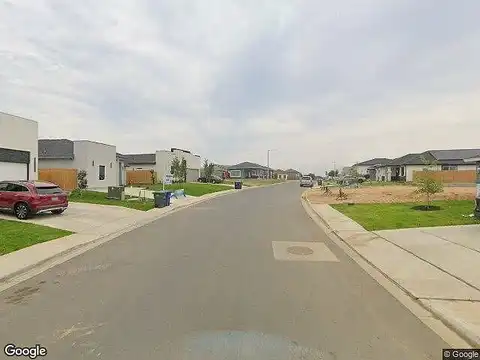 Birge, LAREDO, TX 78046