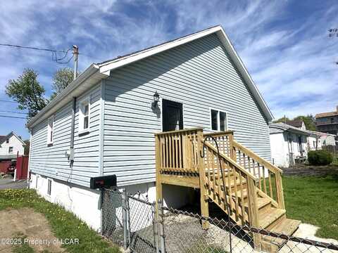 582 Boone Court, Hazleton, PA 18201