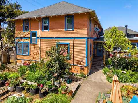 3981 F Street, Eureka, CA 95503