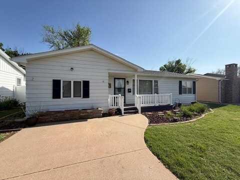 127 W 16th St, Larned, KS 67550