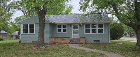 103 S West St, Buhler, KS 67522