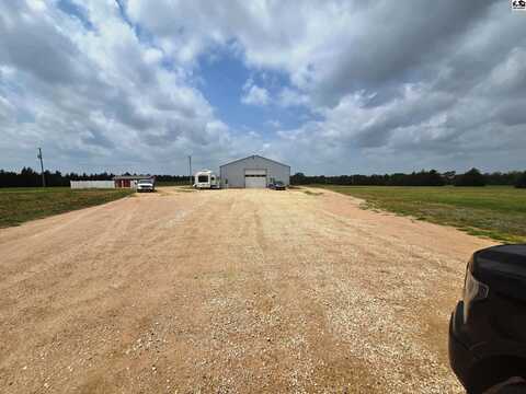 1885 Upland Rd, Marion, KS 66861