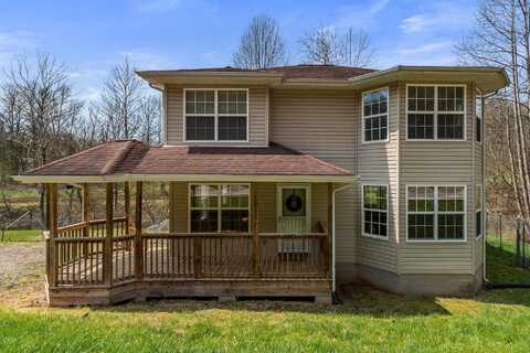 7987 Hurricane Creek Road, Winfield, WV 25213
