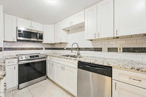 Atlantic, JACKSONVILLE, FL 32207