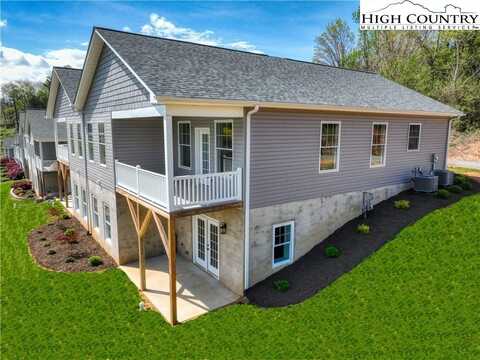 180 Amberwood Lane, Jefferson, NC 28640