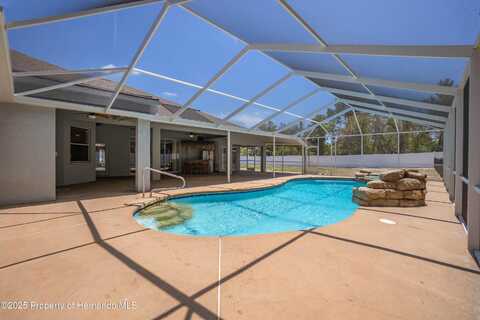 7285 Nightwalker Road, Weeki Wachee, FL 34613
