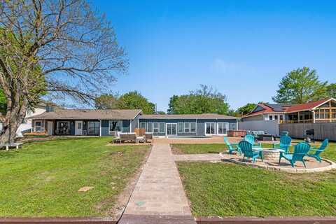 405 Admiral Dr, Mabank, TX 75156