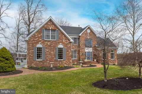 Cherry, NEWTOWN SQUARE, PA 19073