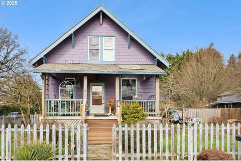 Chestnut, PORTLAND, OR 97267