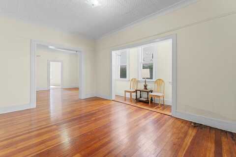 572 GREGORY AVE, Weehawken, NJ 07086