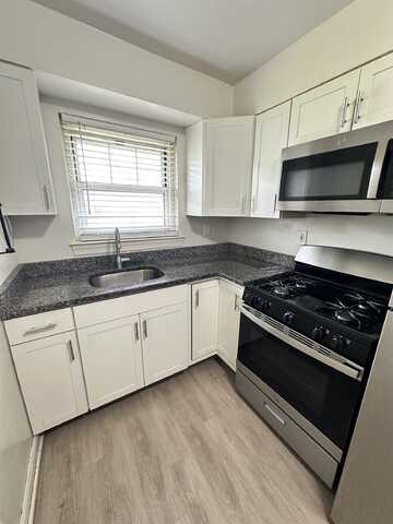 241 WEST PASSAIC ST, Rochelle Park, NJ 07662