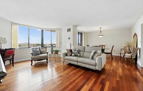 624 HARMON COVE TOWER, Secaucus, NJ 07094
