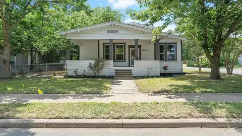 7Th, PARIS, TX 75460